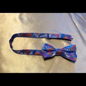 Stacy Adams bow tie